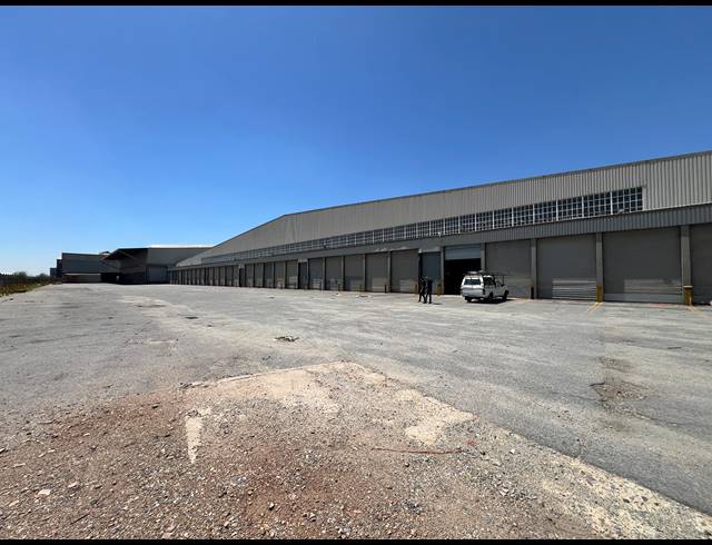 18,000M² FACTORY TO LET IN ROODEKOP